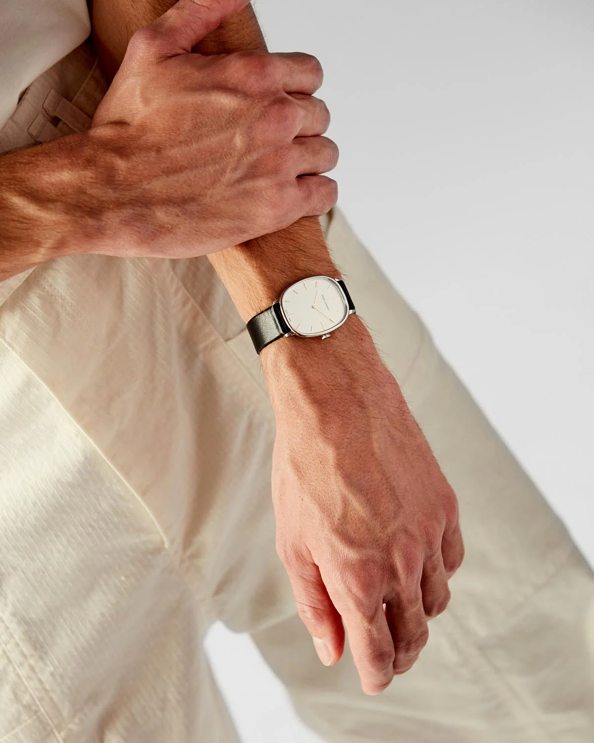 28.07 Watch - Image 5